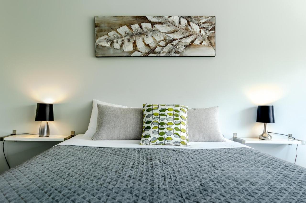 Birches Serviced Apartments Melbourne Exterior photo