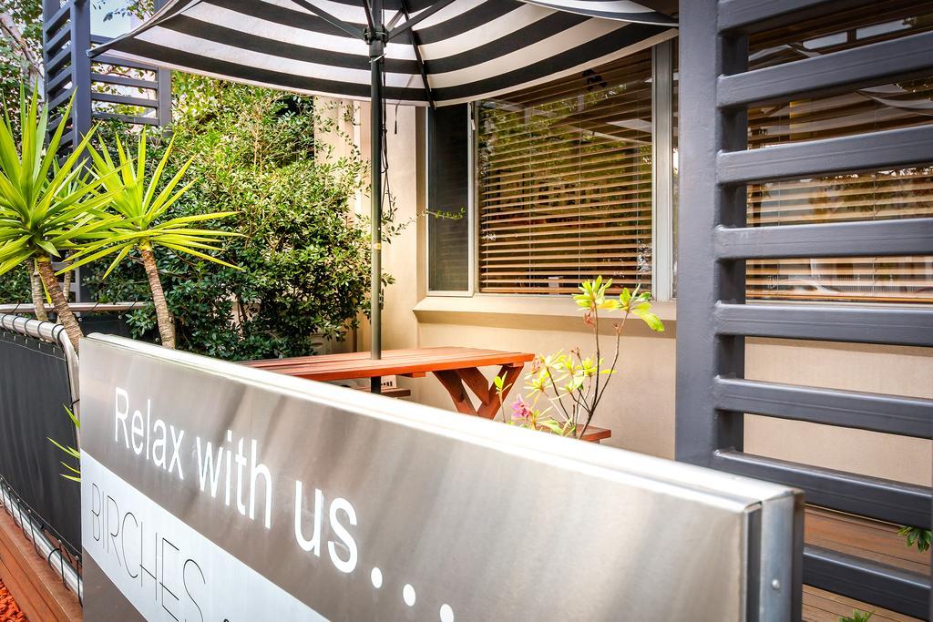 Birches Serviced Apartments Melbourne Exterior photo
